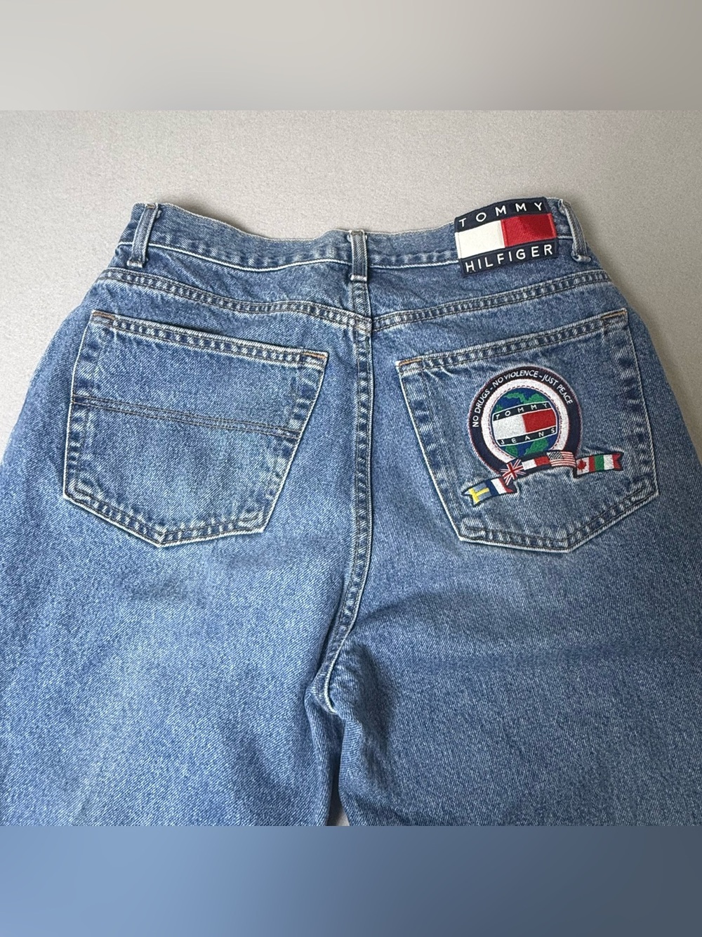 Vintage Tommy Hilfiger Jeans 33x32 Flag Embroidered Baggy No Drugs Peace USA Y2K